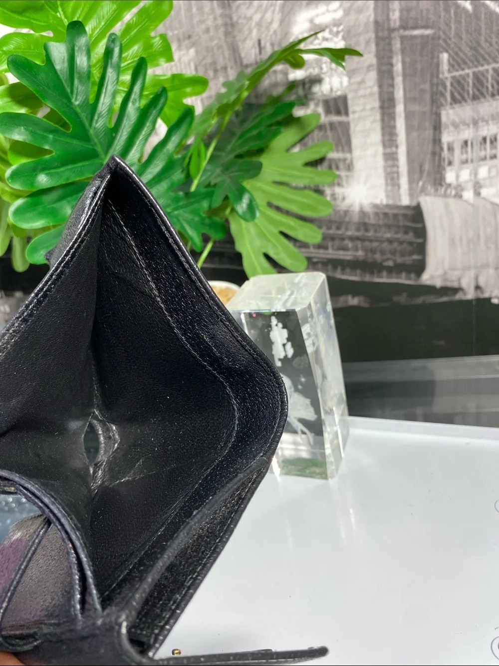 Authentic Gucci black textured leather Wallet - Picture 13 of 15